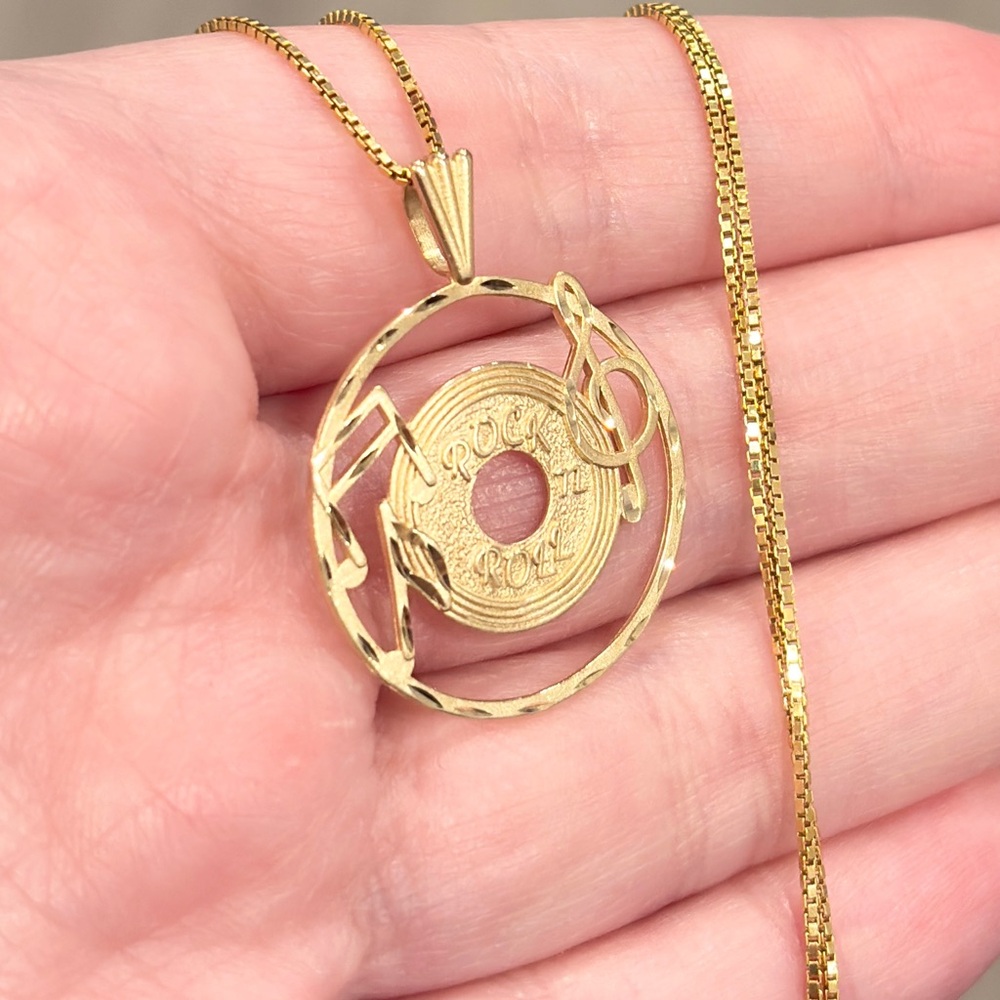 14K Rock N Roll Record Pendant, Vintage 50’s Style, Music Note, Filigree - Picture 5 of 13
